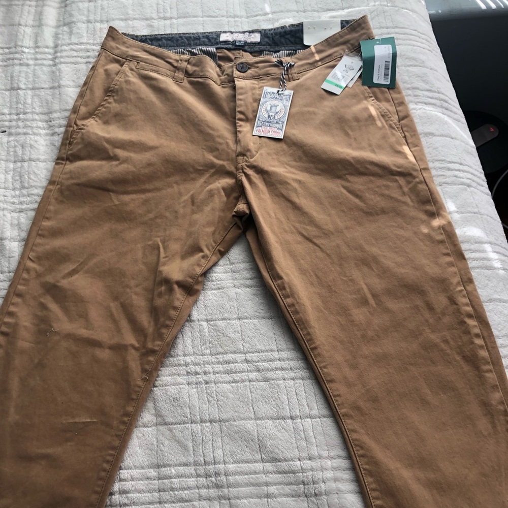 Flag & Anthem Castelton Chino (Tan)